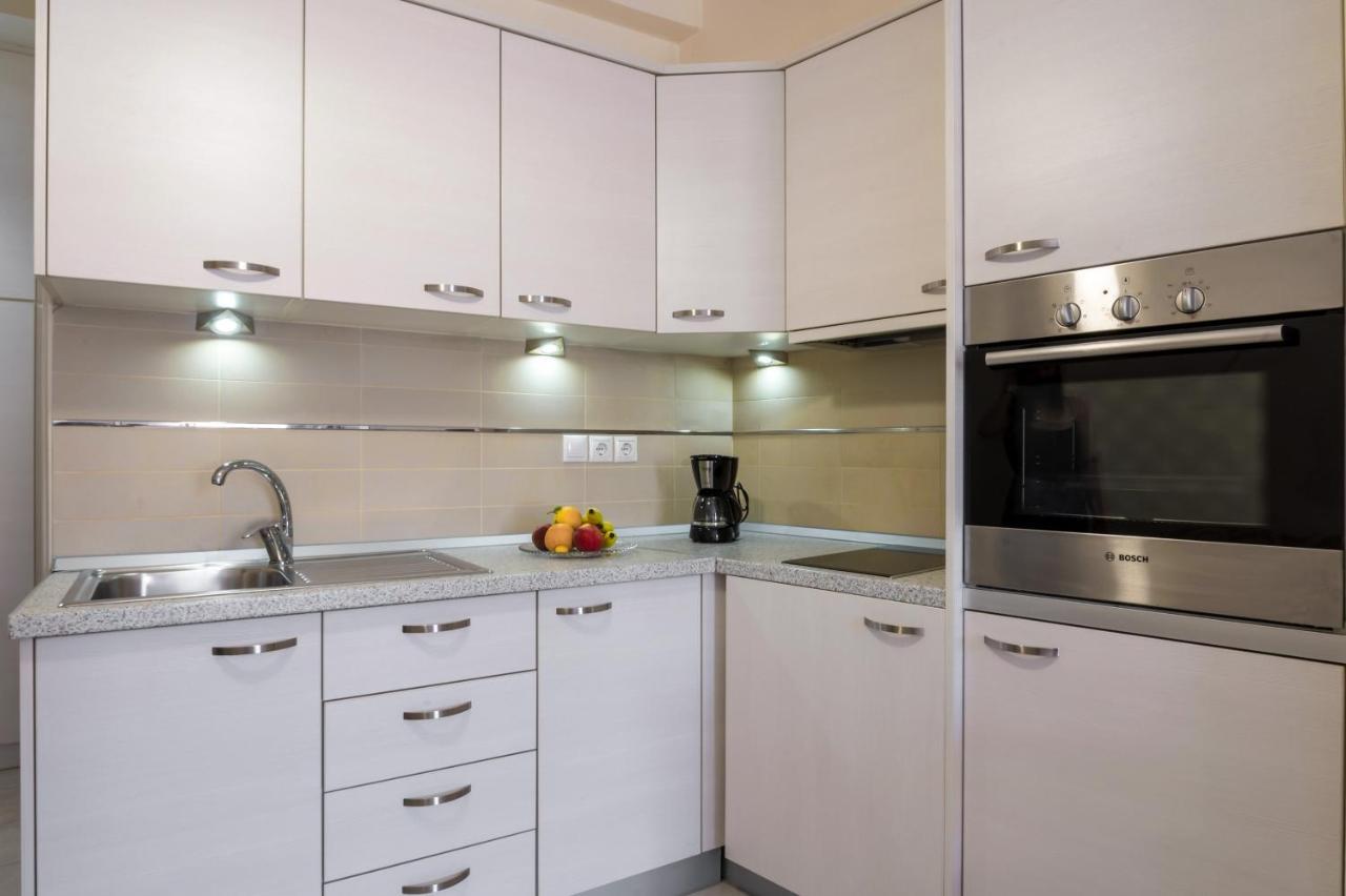 Rouchotas Apartments 아르고스톨리온 외부 사진