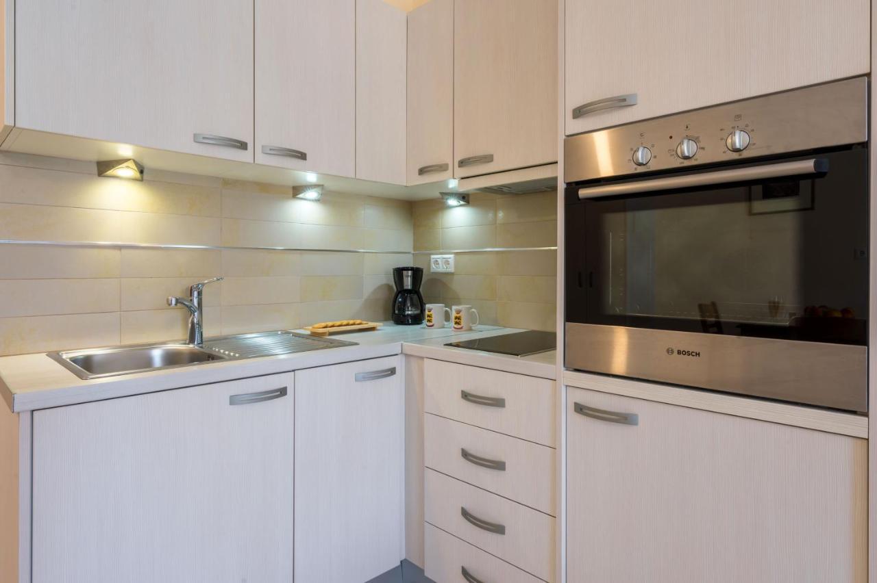 Rouchotas Apartments 아르고스톨리온 외부 사진