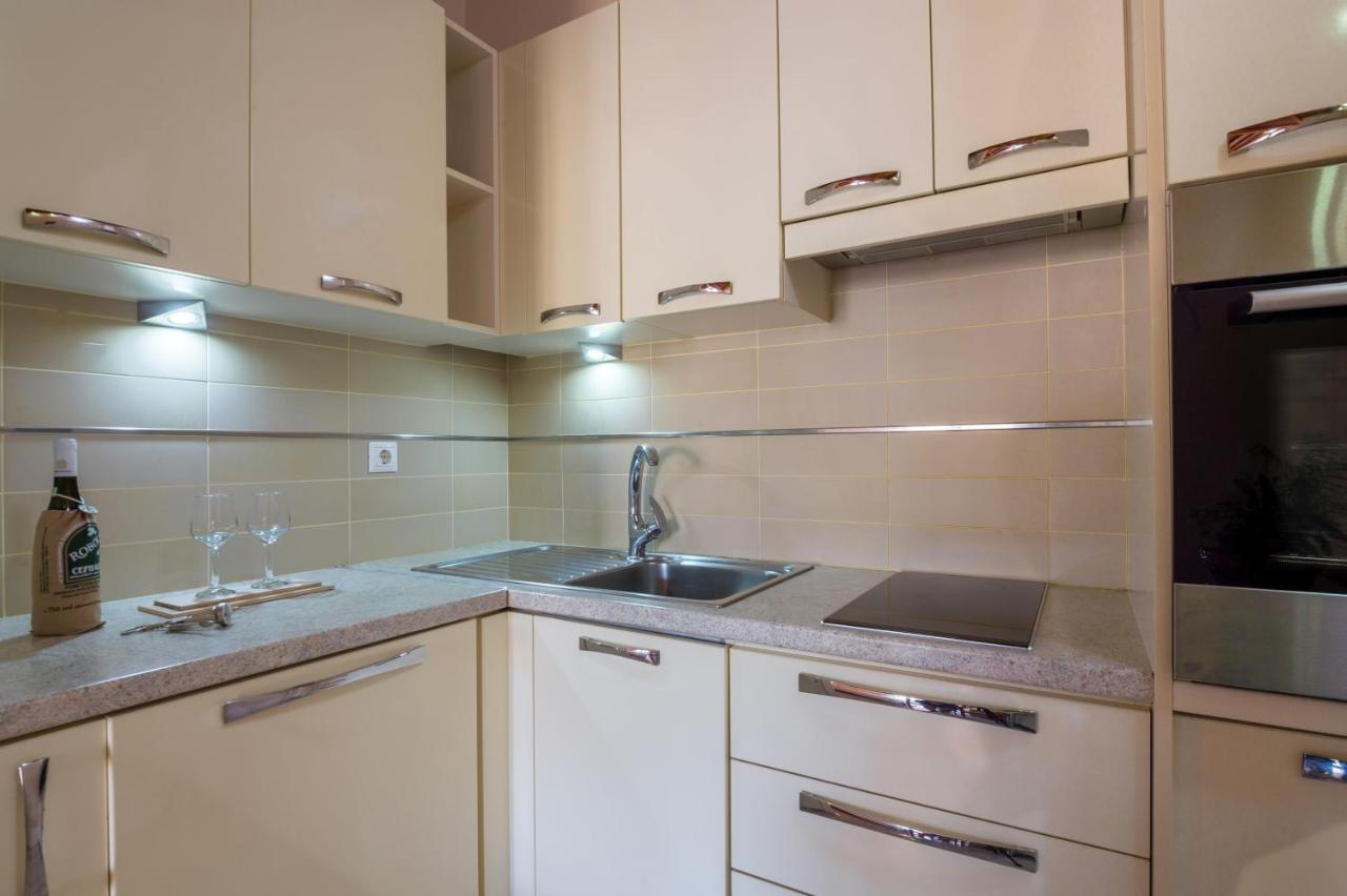 Rouchotas Apartments 아르고스톨리온 외부 사진